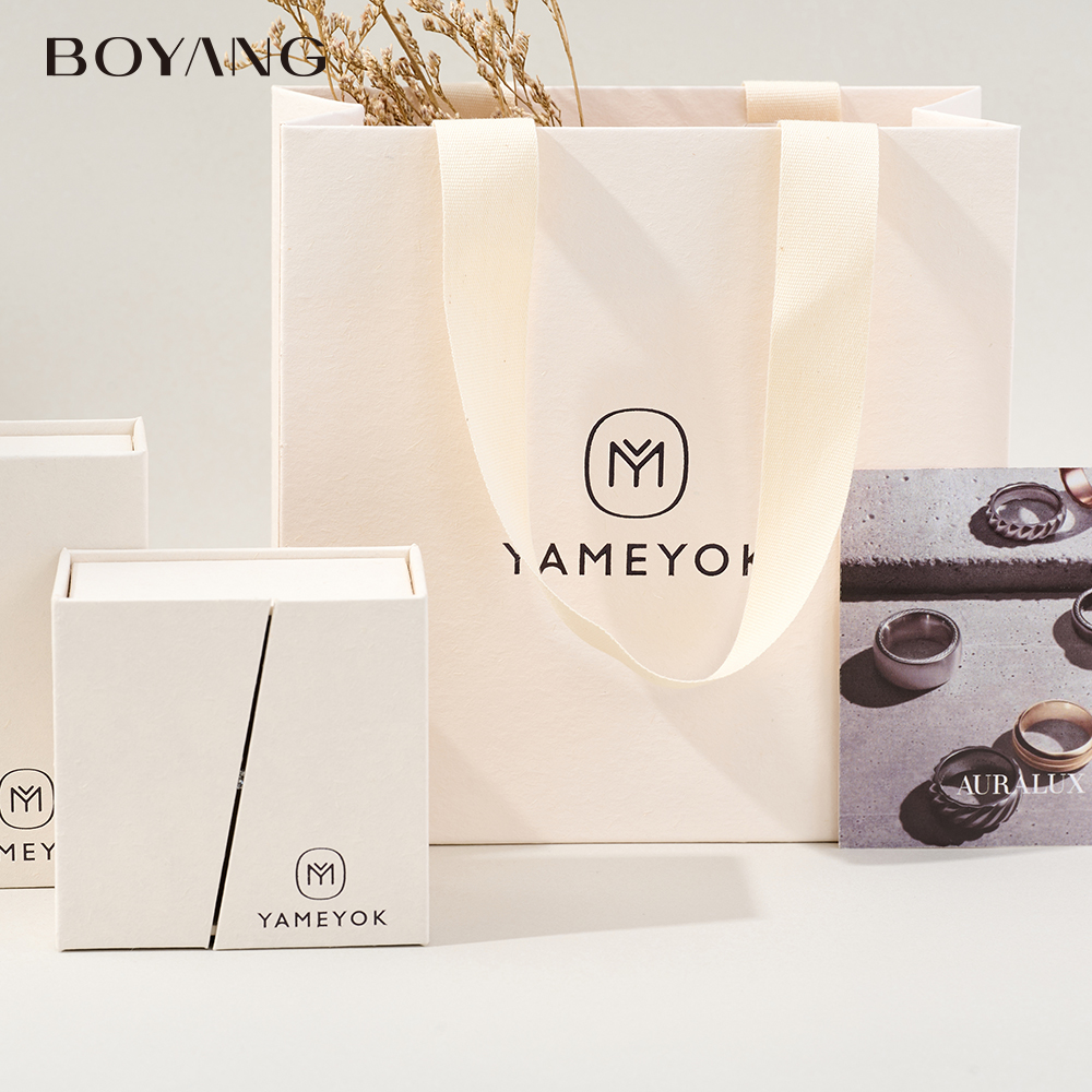 custom jewelry packaging