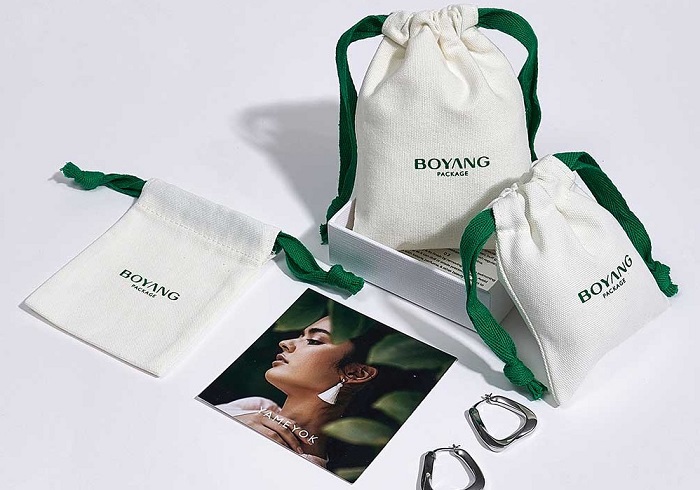 Guide to Customizing Reusable Jewelry Bags