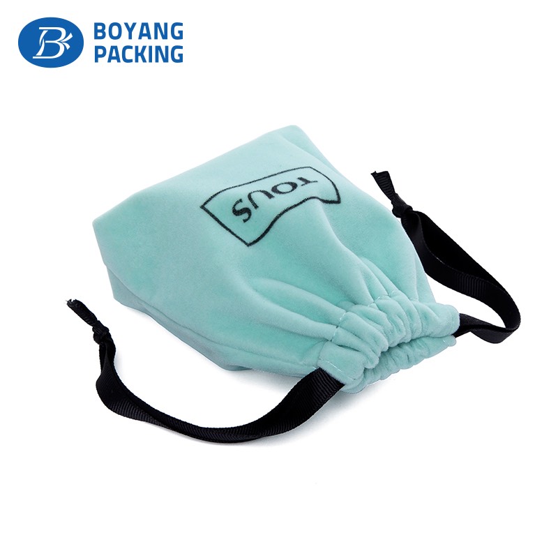 High quality velvet pouch factory