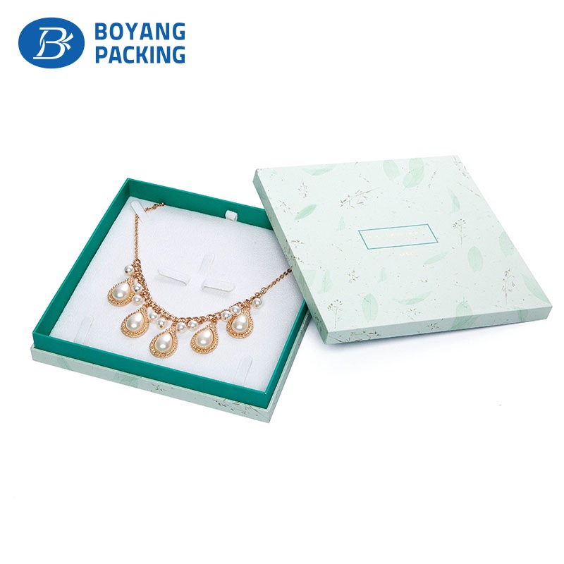 Elegant paper jewelry box set for gold jewellery
