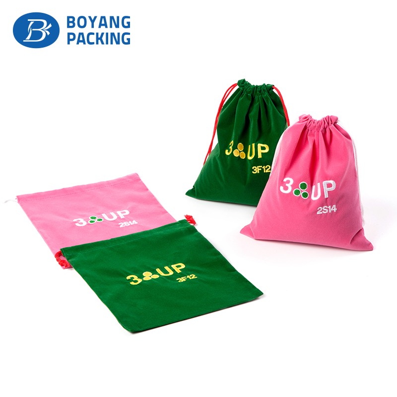 Customized velvet drawstring pouches for jewelry
