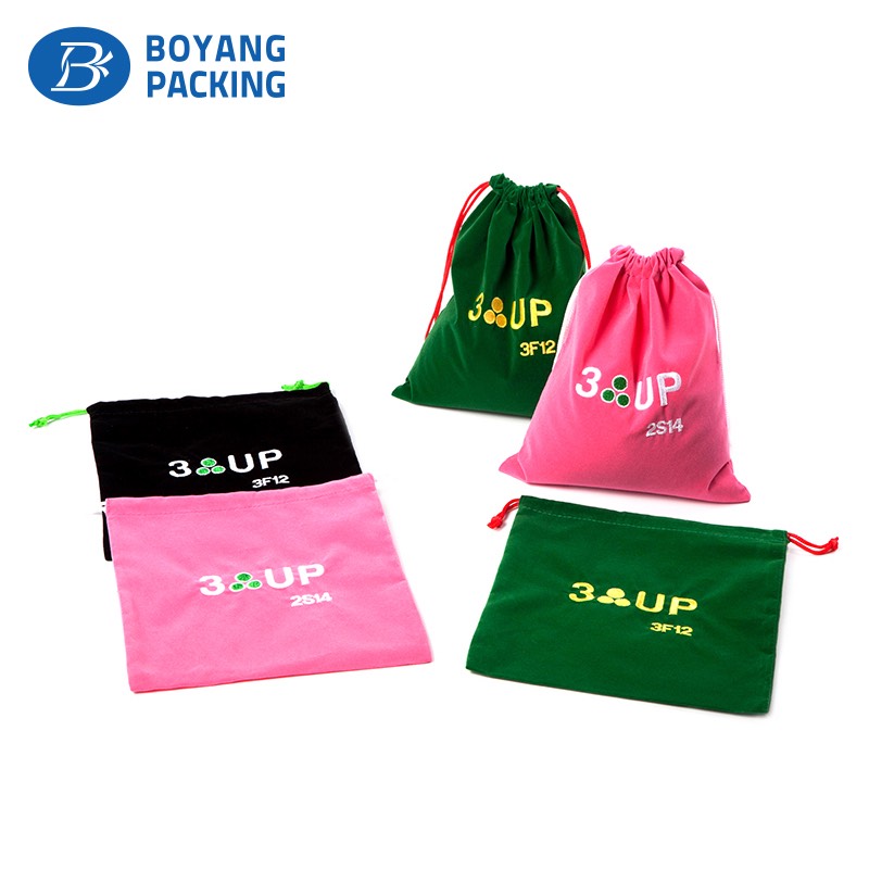 Customized velvet drawstring pouches for jewelry