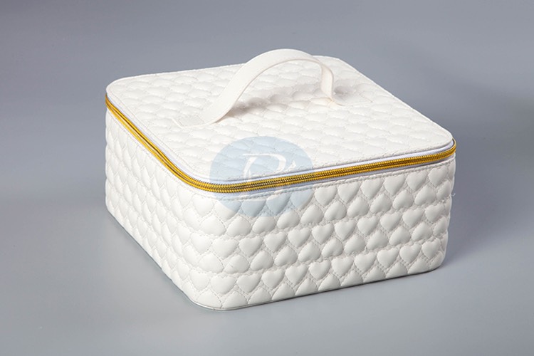 Square tall white jewelry box Square tall white jewelry box