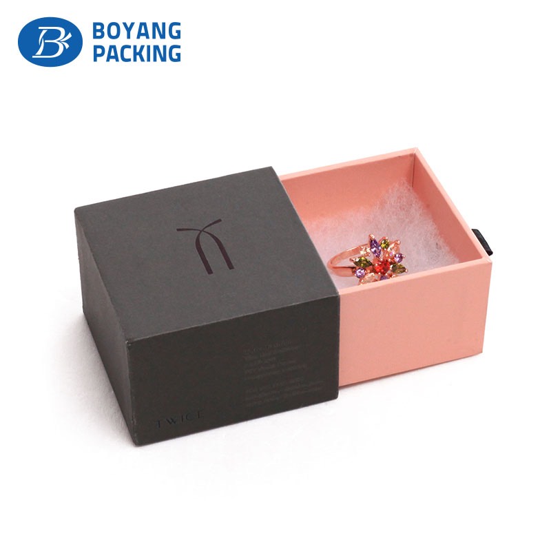 Upscale jewelry boxes set design