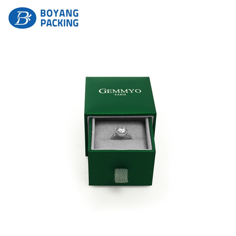 Luxury pendant box with custom logo