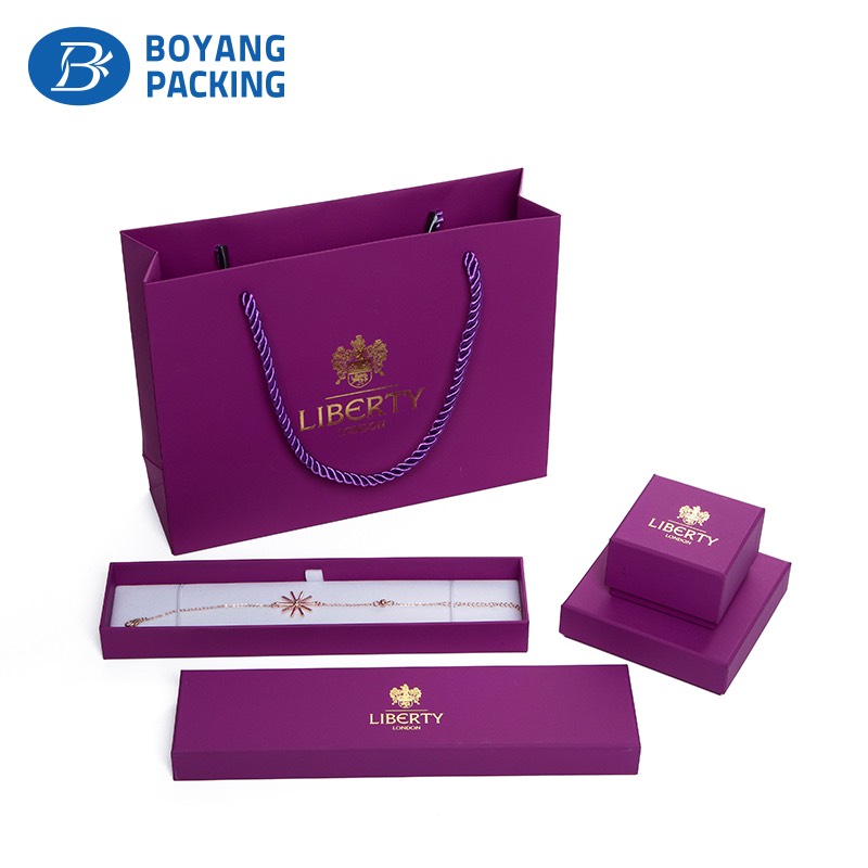 fuchsia traditional paper jewellery box