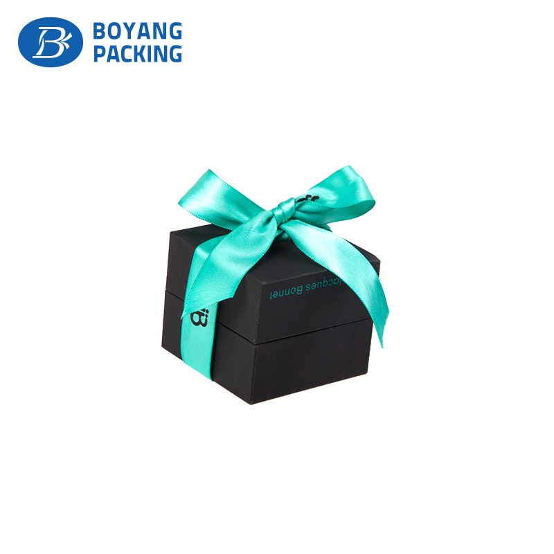 Fine workmanship plastic necklace box