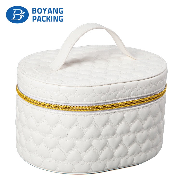 The style is rich in tall white jewelry box