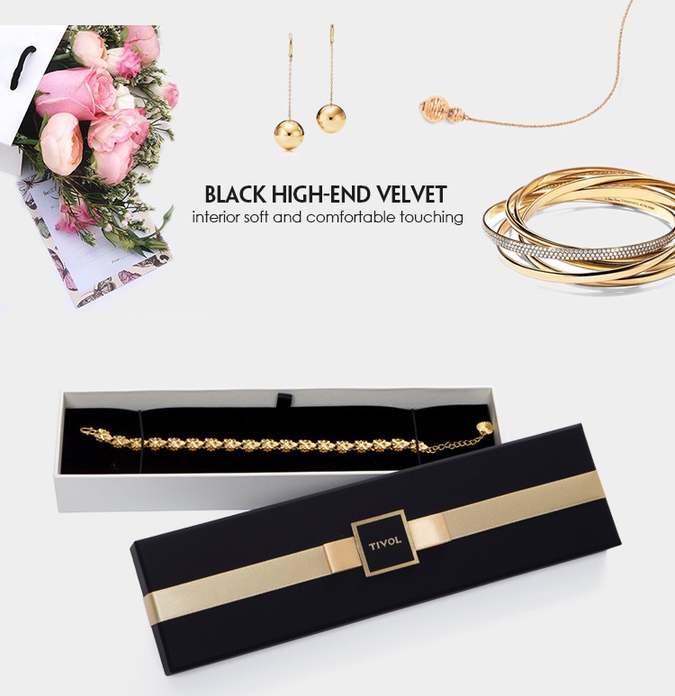 Matchless beautiful black and white jewelry box Matchless beautiful black and white jewelry box