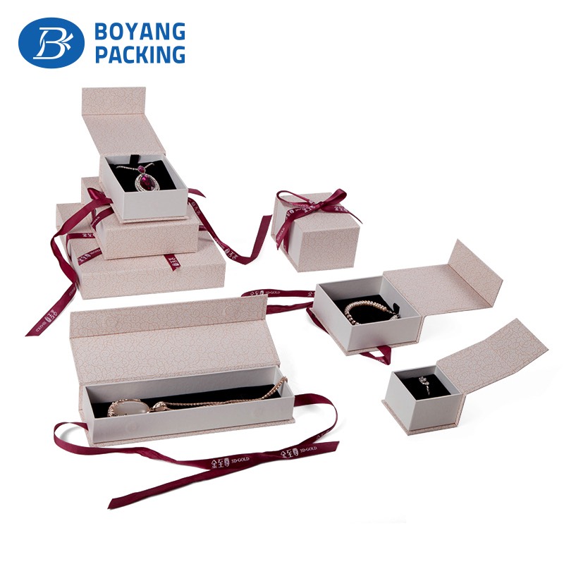 Ribbon decorated paper jewelry packaging manufacturers