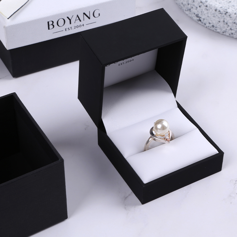Wholesale Customized Recycle Ring Case Luxury Wedding Jewelry Plastic Gift Box