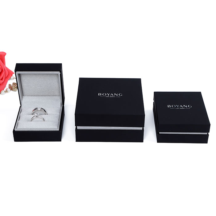 Colorful custom jewelry packaging, jewelry package design.