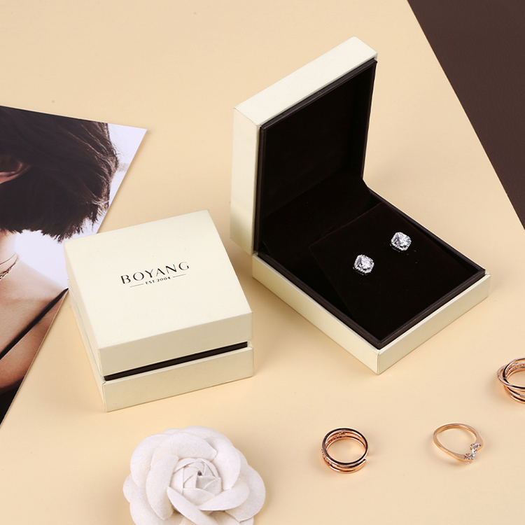 Custom beautiful exquisite ring plastic box for women
