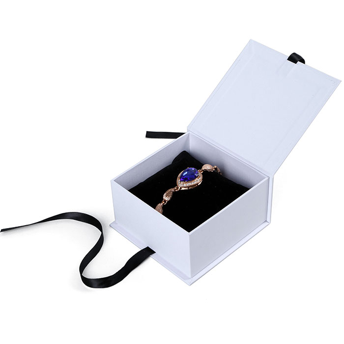 Porcelain necklace paper jewelry box wholesale jewelry box factory 