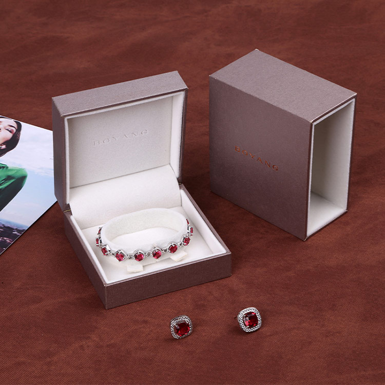 Custom luxury wedding pearl necklace plastic box