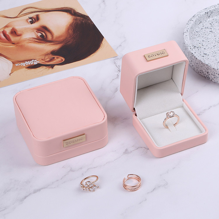Luxury prayer pendant packaging gift custom necklace plastic boxes