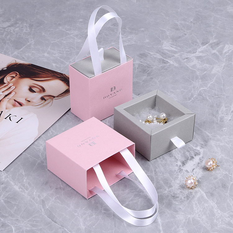 Luxury custom shipping pink earrings gift box with handle