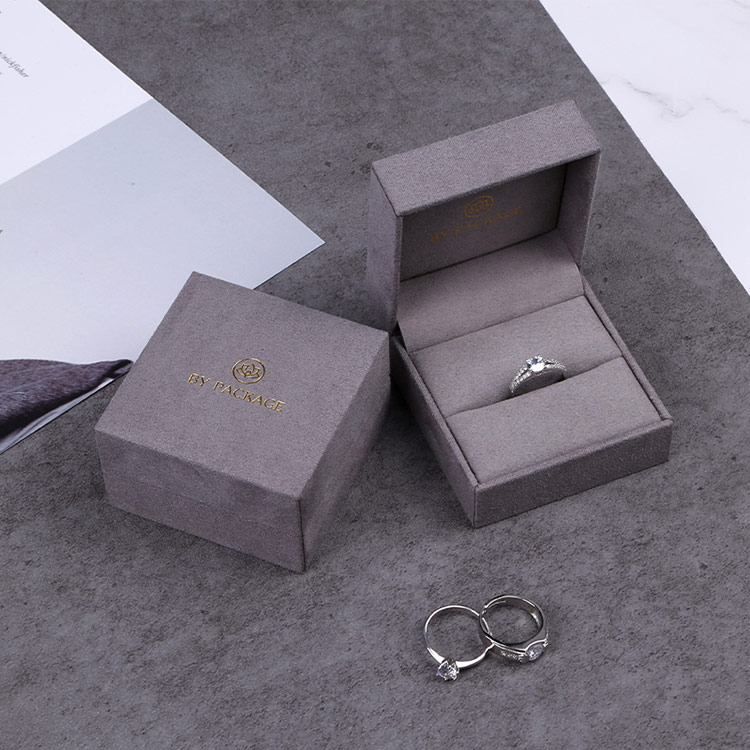 Romantic Valentine's day plastic custom earrings box for gift