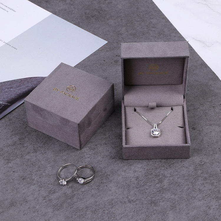 Romantic Valentine's day plastic custom earrings box for gift