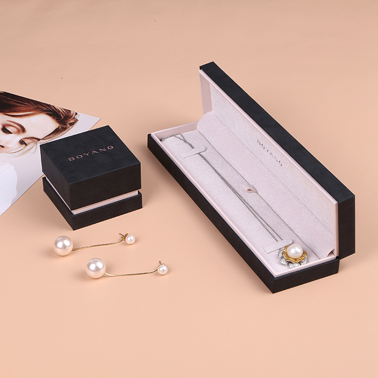 Good supplier new design black custom small earrings plastic box