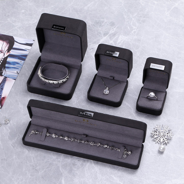Designer new style large fancy custom bracelet bangle gift boxes