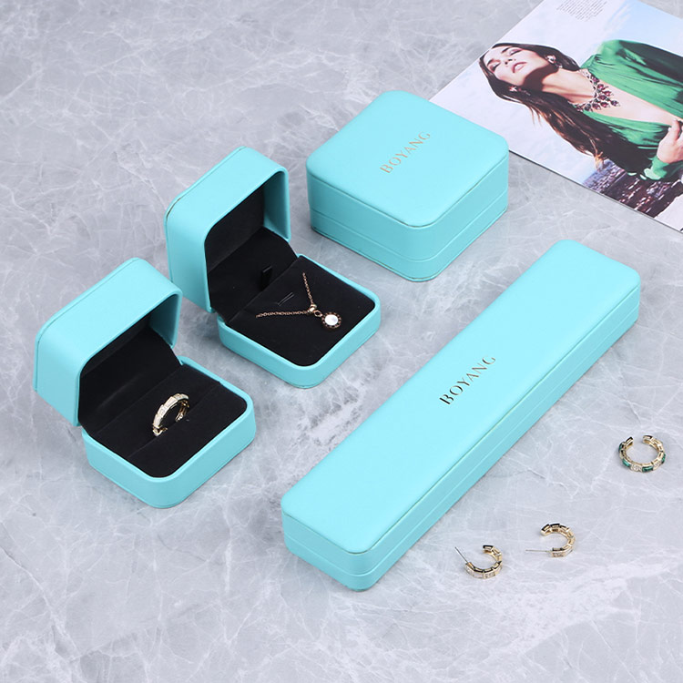 Quick shipping wholesale fancy luxury necklace gift box packaging