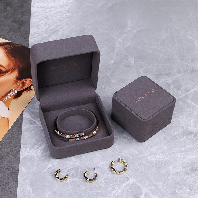 Romantic wedding custom unique engagement ring boxes with logo