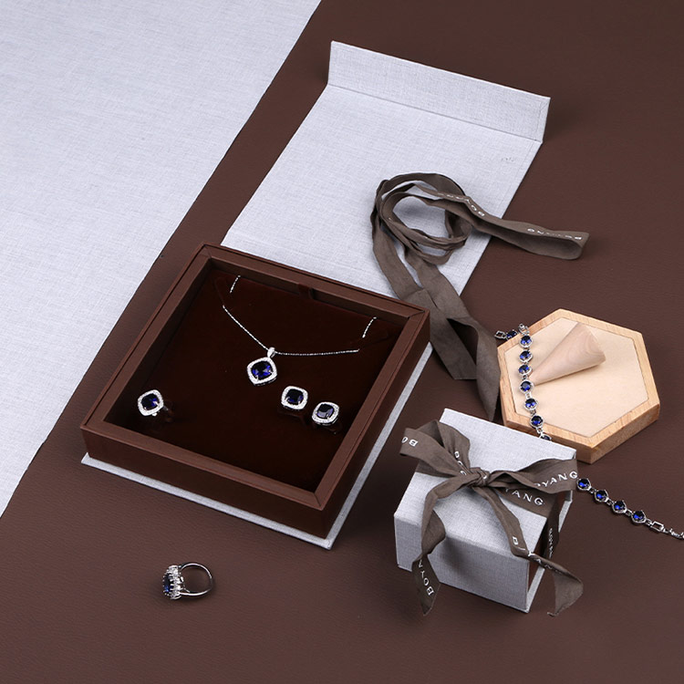 Printed custom magnetic bracelet gift boxes packaging with bow