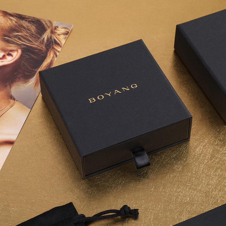 Factory wholesale gift packaging black drawer custom pendant box