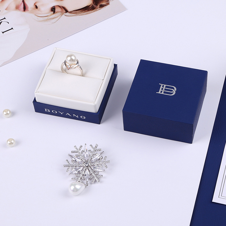 Updated fashion design blue long necklace gift paper box packaging