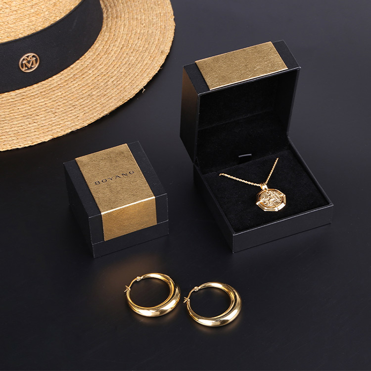Wholesale factory price luxury jewelry gift box for long necklaces