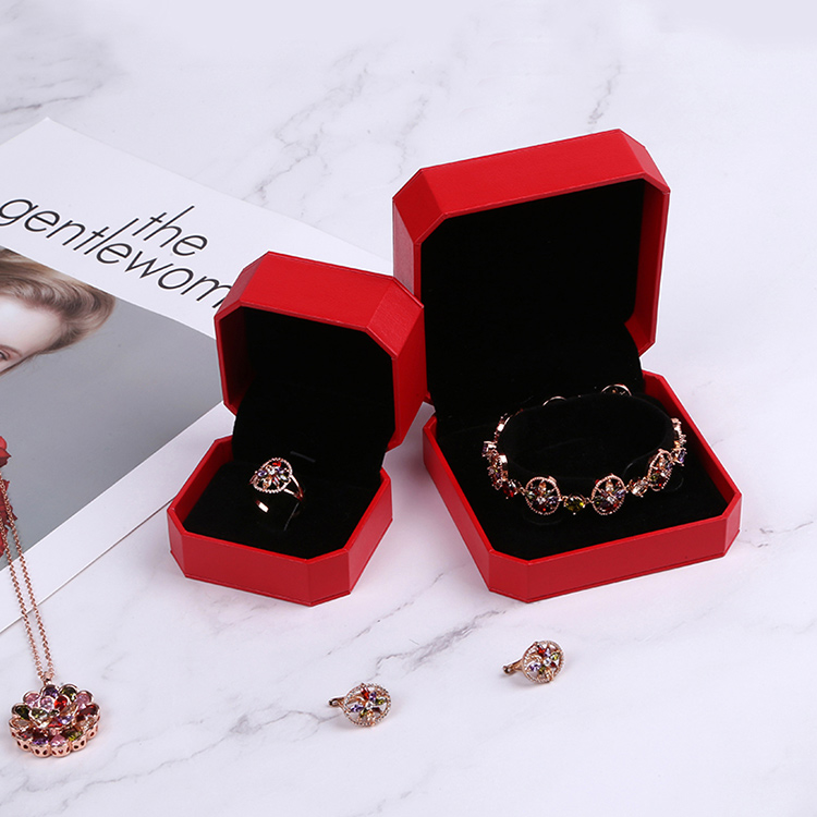Good china supplier custom red decorative engagement ring boxes