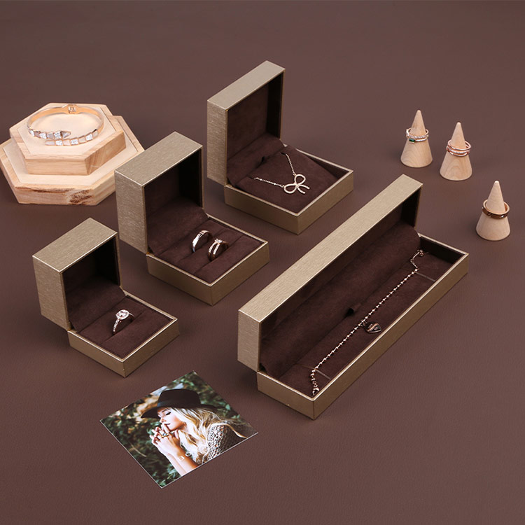 Creative handmade fancy personalised engagement custom surprise double ring gift box