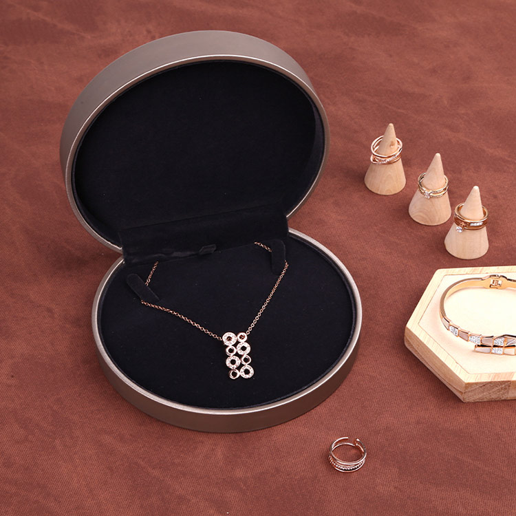 Excellent work luxury pu leather custom pendant gift box for prayer