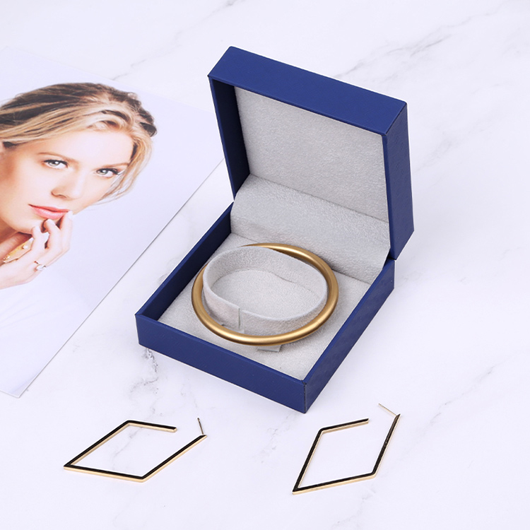 Luxury blue gift packaging custom necklace box with logo 