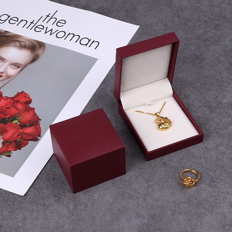 Fantastic service unique engagement custom ring gift plastic boxes