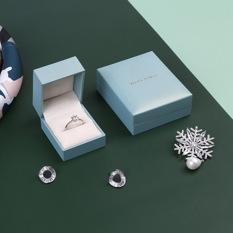 Custom luxury wholesale beautiful single bracelet gift boxes packaging
