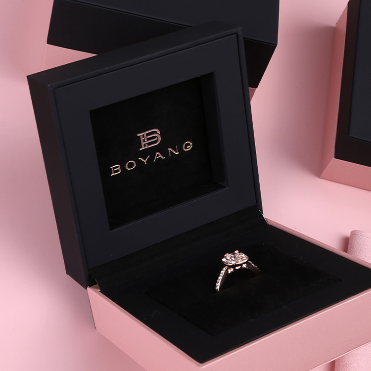 Fancy exquisite beautiful women luxury custom gift pendant plastic box
