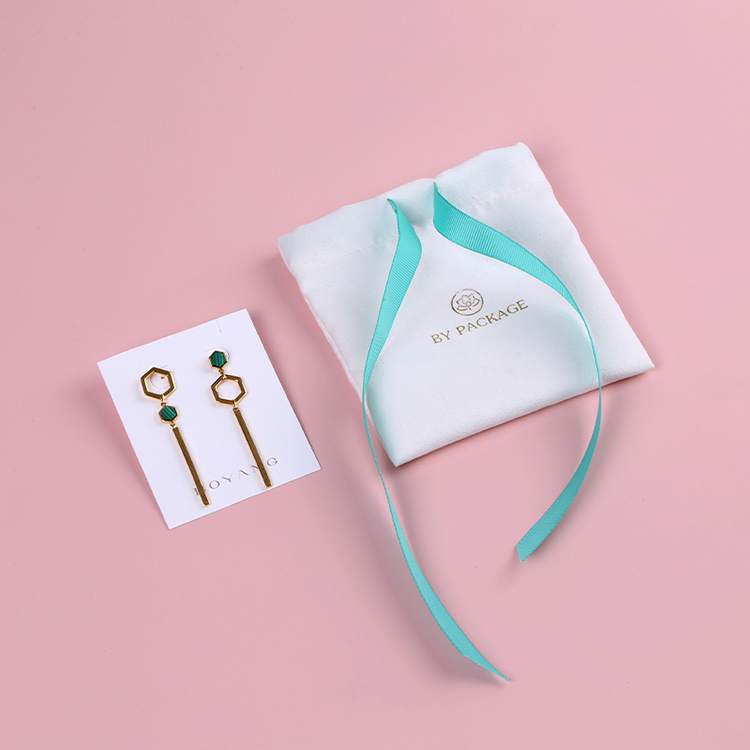 White little velvet jewelry packaging bags custom logo