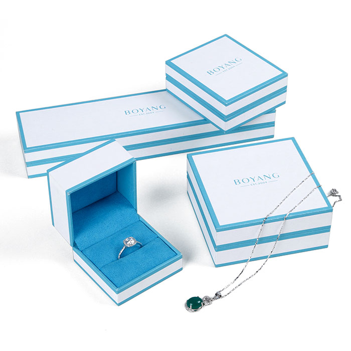 Fashion design custom plastic jewellery box