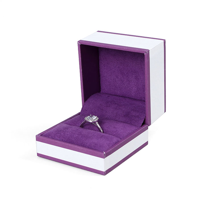 Customized jewellery presentation boxes suppliers