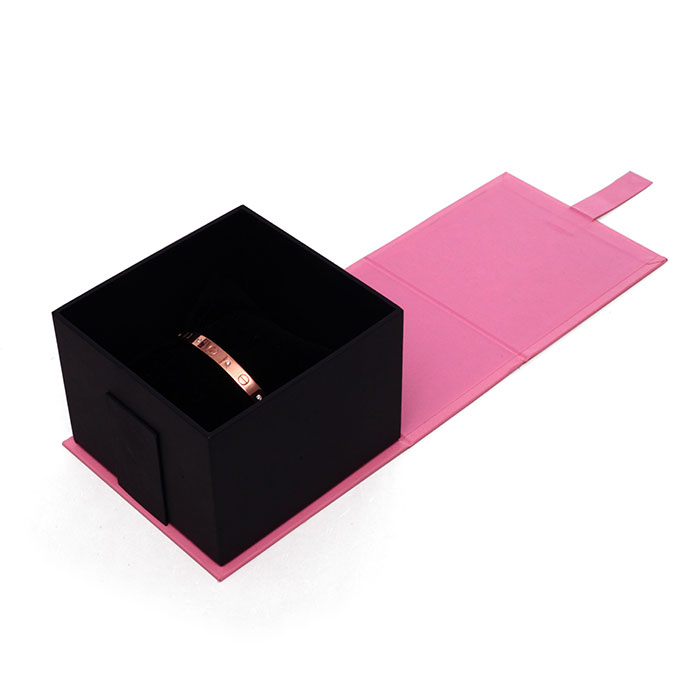 Custom gorgeous jewelry box set, attracting your heart in.