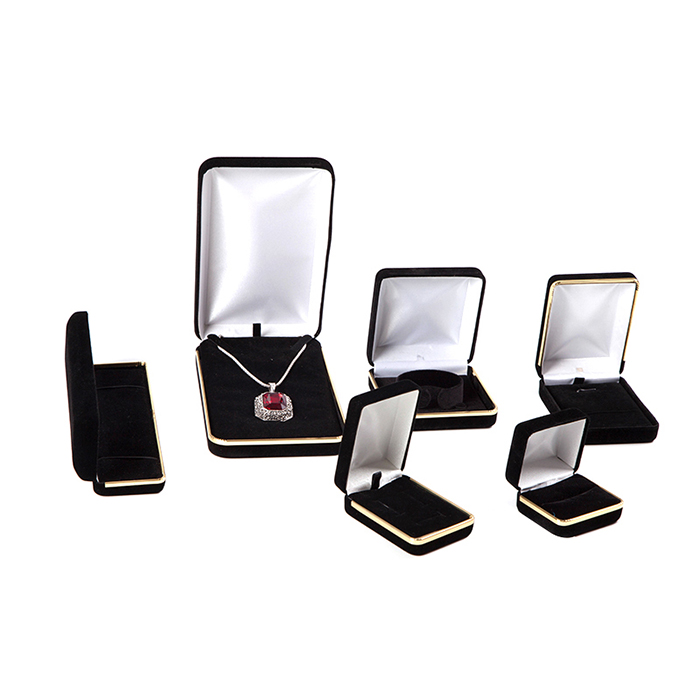 Black iron necklace custom jewelry gift box