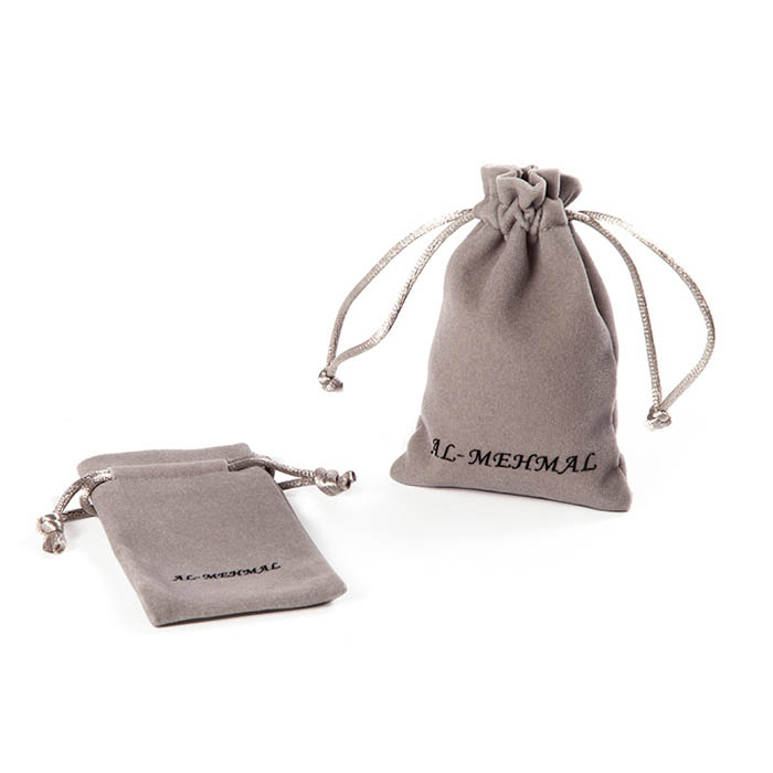 Custom velvet jewelry pouches, velvet jewelry pouch manufacturer