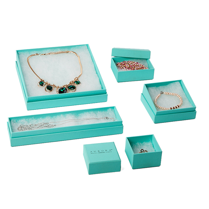 The customized green jewelry gift box