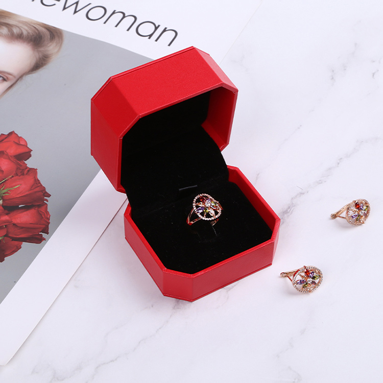 Good china supplier custom red decorative engagement ring jewelry boxes