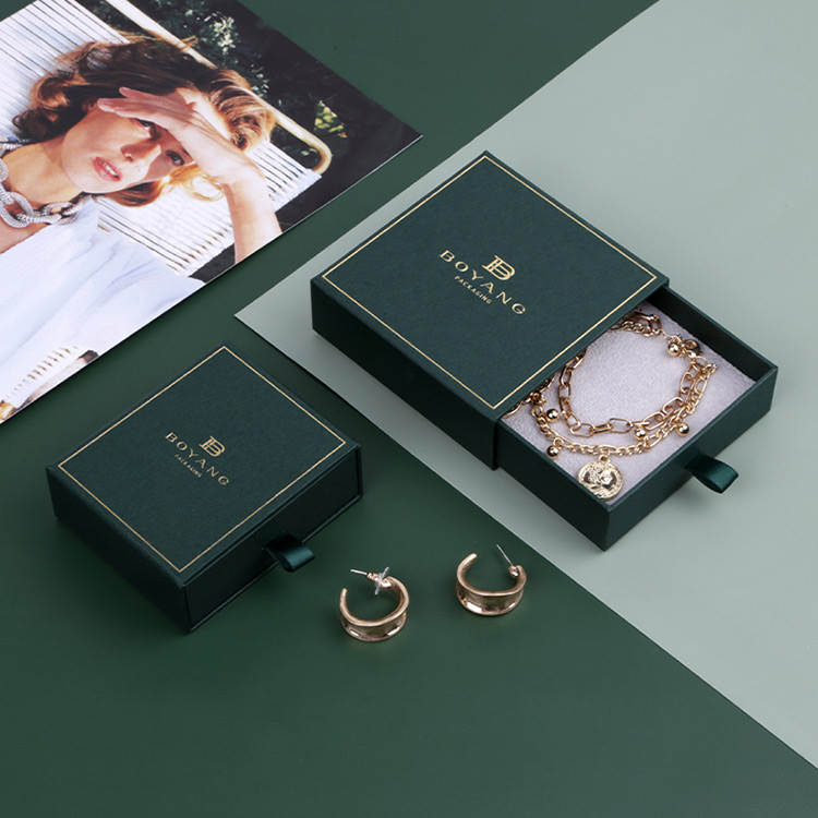 Custom delicate jewelry box for bracelets factory