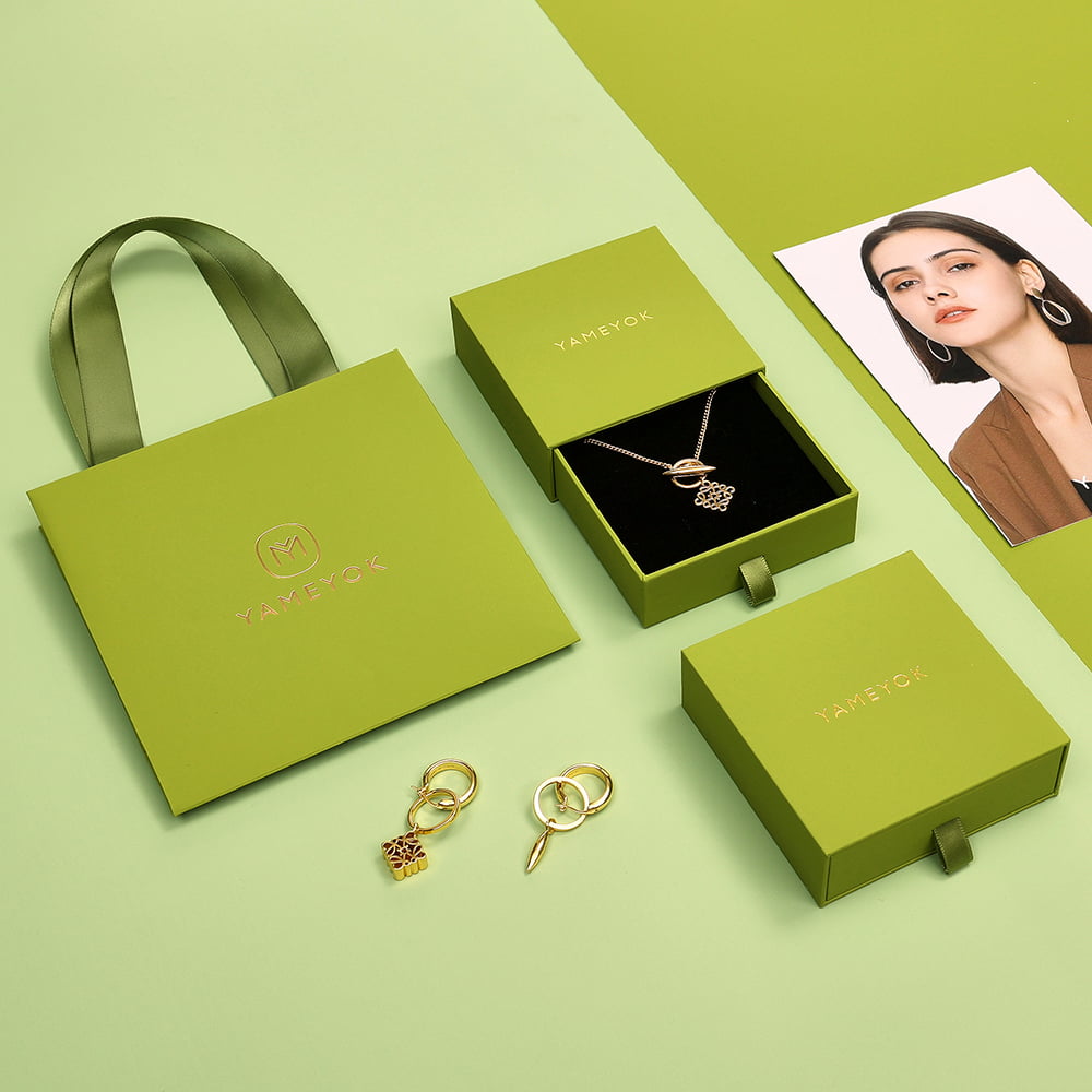 Excellent work luxury custom logo jewelry gift box packaging