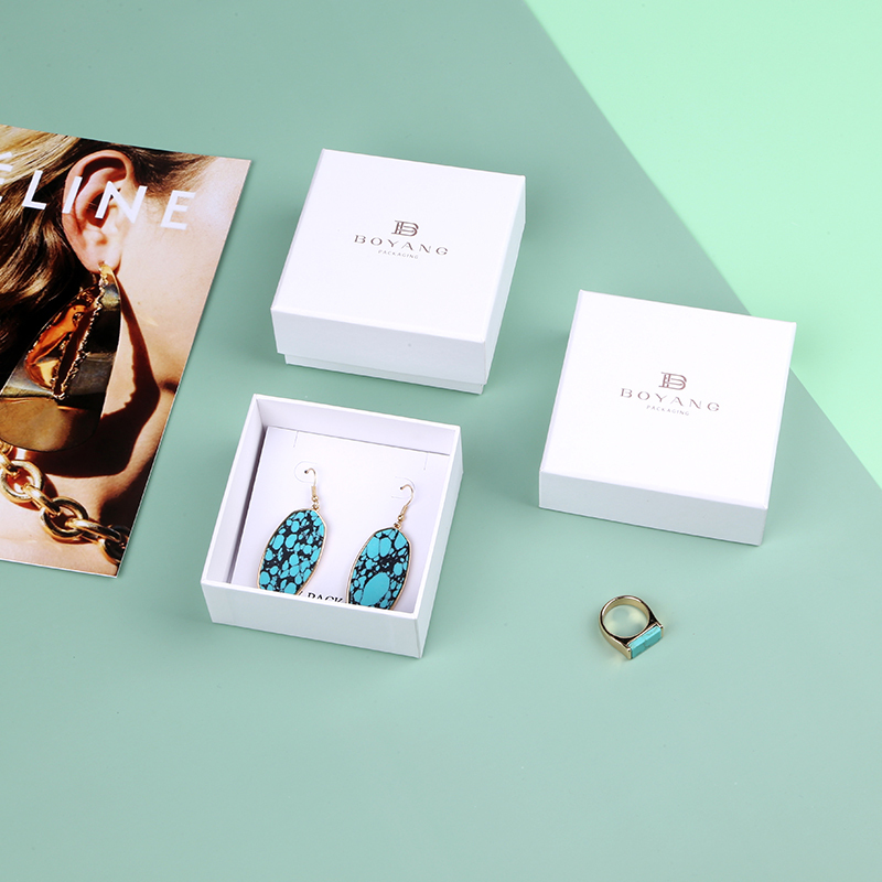 custom creative jewelry packaging